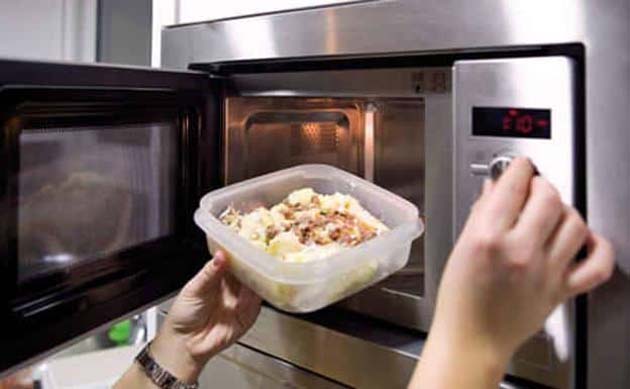horno_consecuencias Los alimentos para horno microondas son terribles para su salud