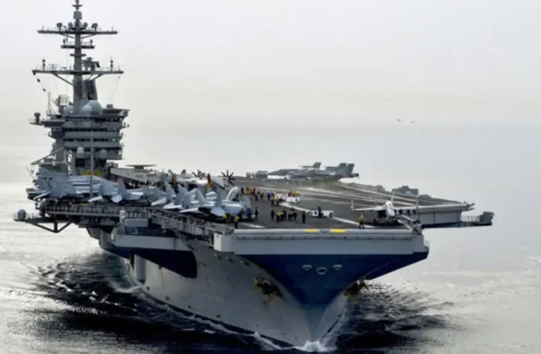 Portaaviones estadounidenses apostados para atacar Corea del Norte