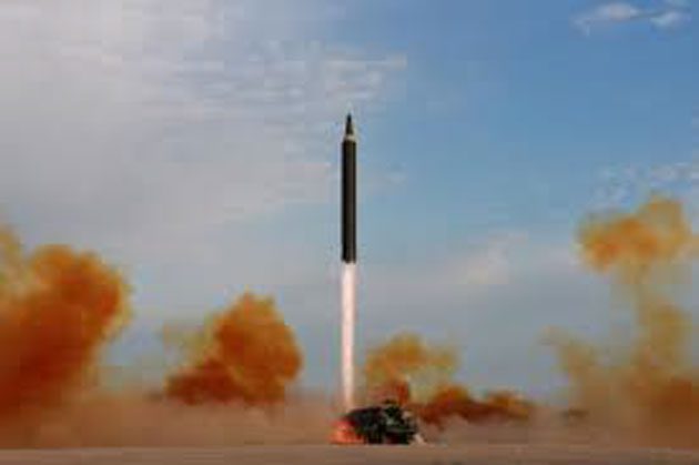 pentagono_cohete El Pentágono anuncia inminente invasión terrestre a Corea del Norte