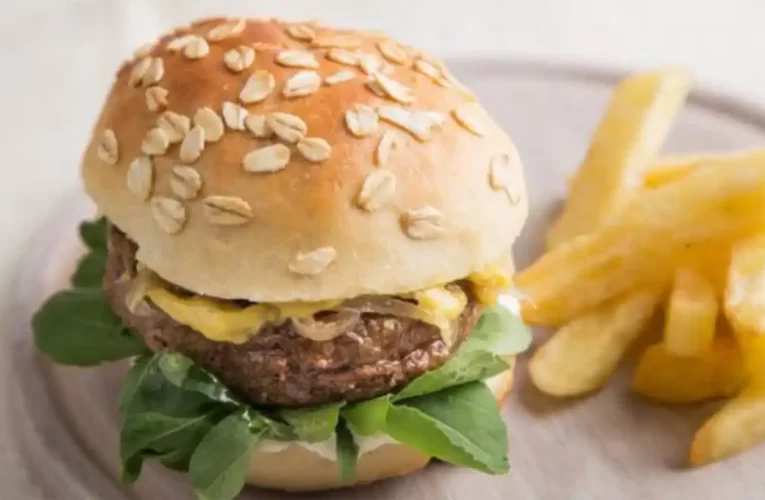 Las hamburguesas de comida rápida están hechas con menos del 2% de carne real