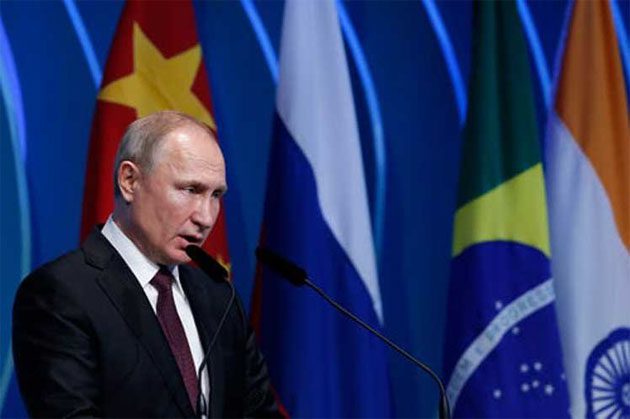 putin_banderas 6 razones por las que la victoria de Putin ha asustado al NWO