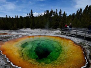 Yellowstone magma: el área indica que está bajo presión 0