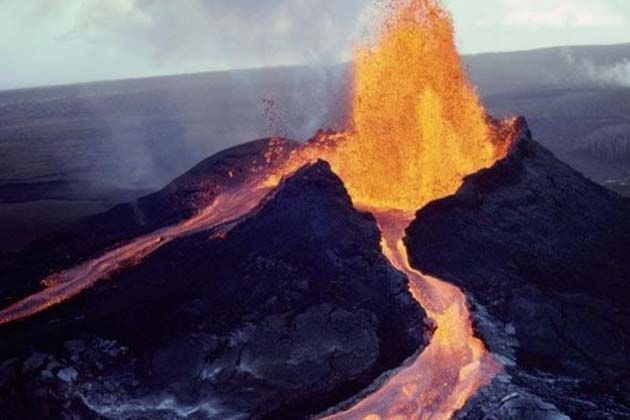volcan1 El volcán Kilauea envió más lava a las comunidades de Hawái