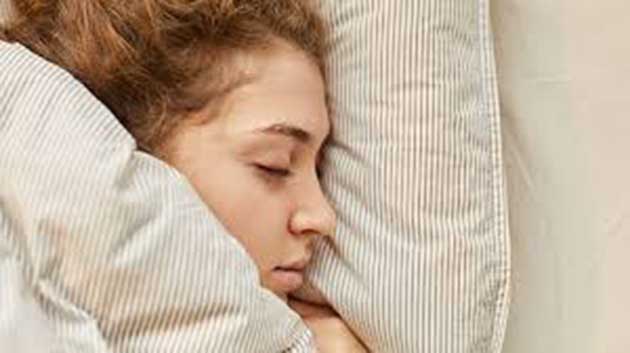 dormir_mujer Como combatir el insomnio: dormir sin ropa le da mejor calidad de sueño