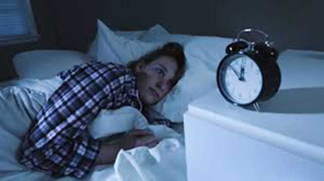 dormir_reloj Como combatir el insomnio: dormir sin ropa le da mejor calidad de sueño