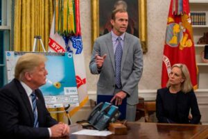 fema_trump-300x200 Donald Trump nombró a Brock Long como director de FEMA