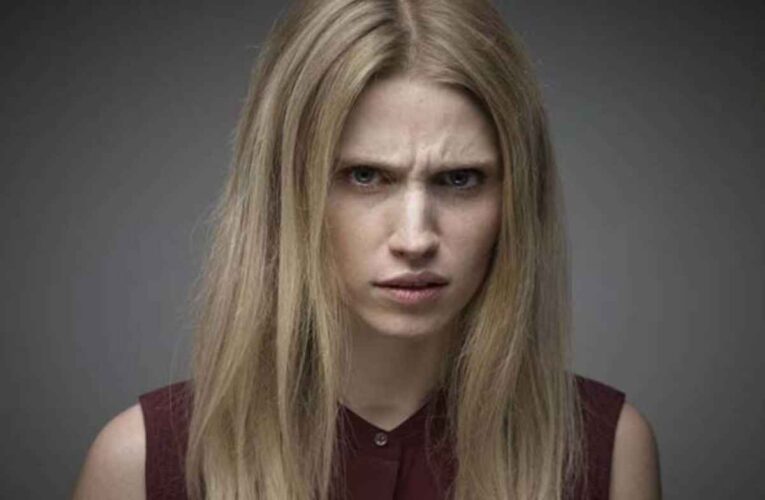 Alejar personas toxicas: las máscaras difíciles de romper