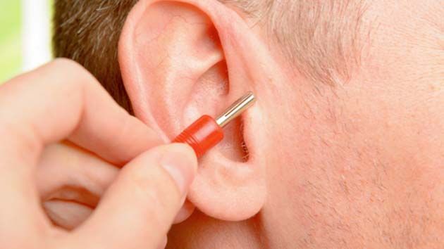 Terapia antiarrugas: cosquillas en el oído con una pequeña corriente eléctrica
