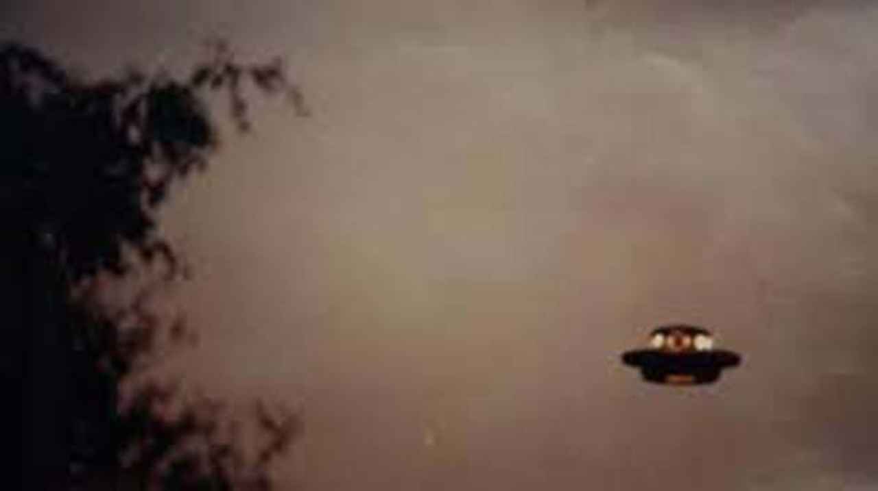 marina-publica-informes-de-encuentros-con-ovnis - 2020-05-18 - Ovnis Armada 1