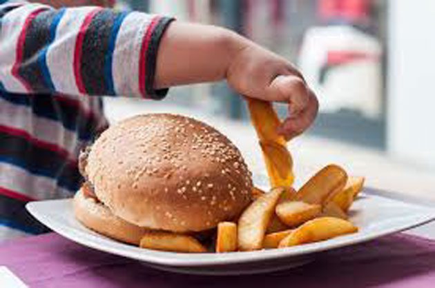 bloqueo_chatarra La obesidad infantil empeora por la cuarentena