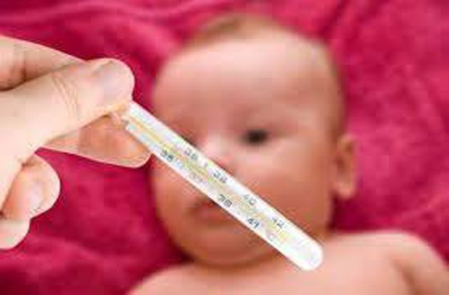 vacunas-1 Casi 400 reacciones secundarias de vacunas  enumeradas en los prospectos