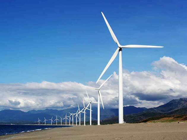turbinas_nubes Las turbinas eólicas emiten un 75 por ciento menos de carbono que la energía solar