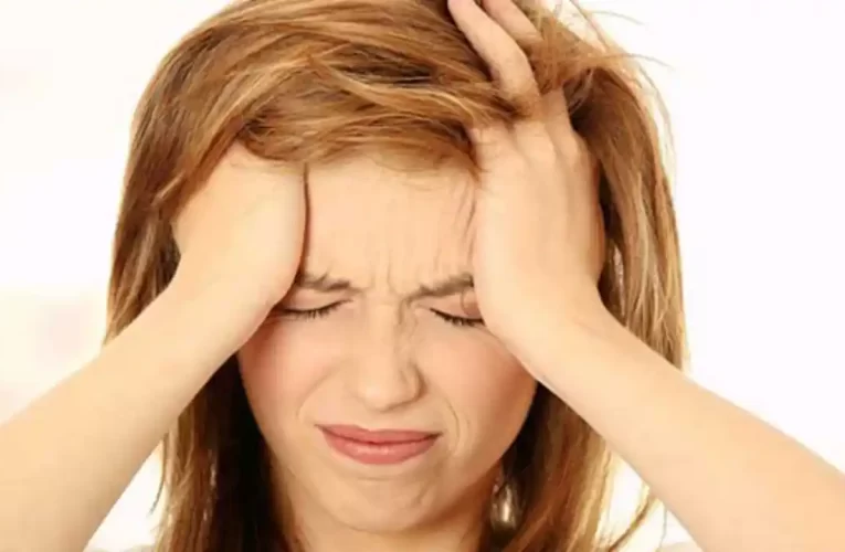 Cómo la dieta equilibrada puede ayudar con las migrañas