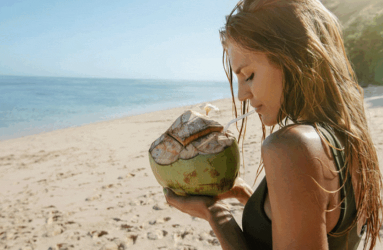 Agua de coco orgánico: la mejor bebida energética de la madre naturaleza