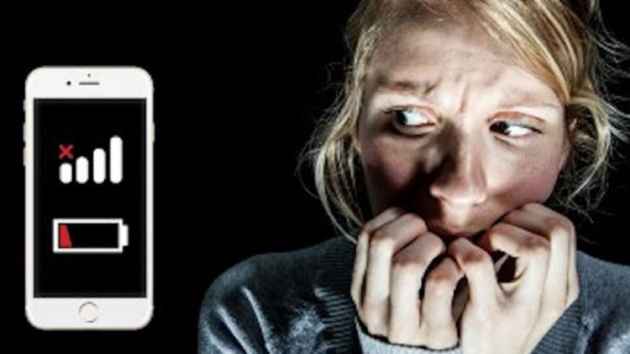 celular_bateria1 Las personas sufren trastorno de ansiedad sin sus teléfonos móviles