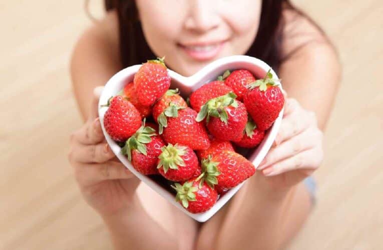 Las fresas pueden ayudar a proteger contra la inflamación cerebral y el Alzheimer