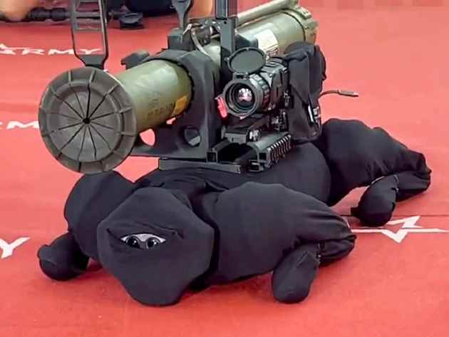 perro_portada1 Ejército ruso estrena perro robot con lanzagranadas atado a la espalda