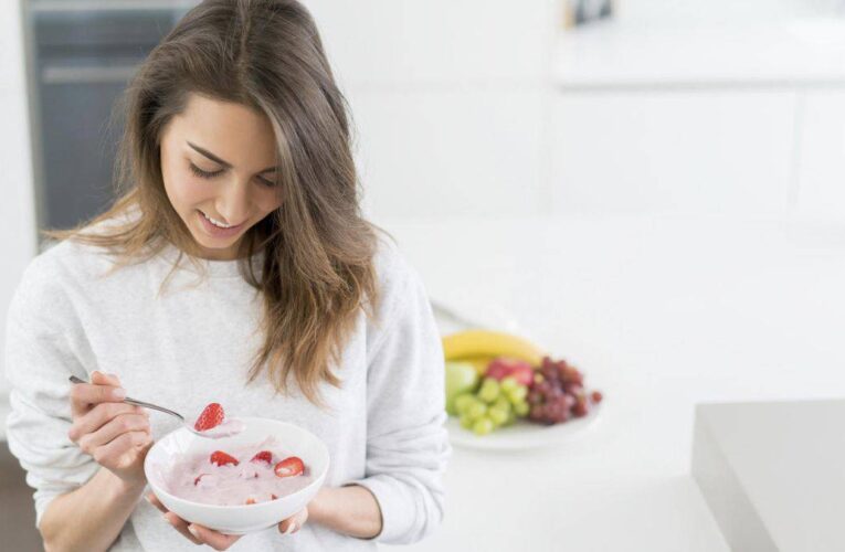 Yogur: reduce el riesgo de crecimientos intestinales precancerosos