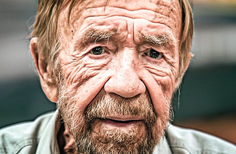 Descubre la increíble historia de Chuck Norris: el hombre, el mito, la leyenda