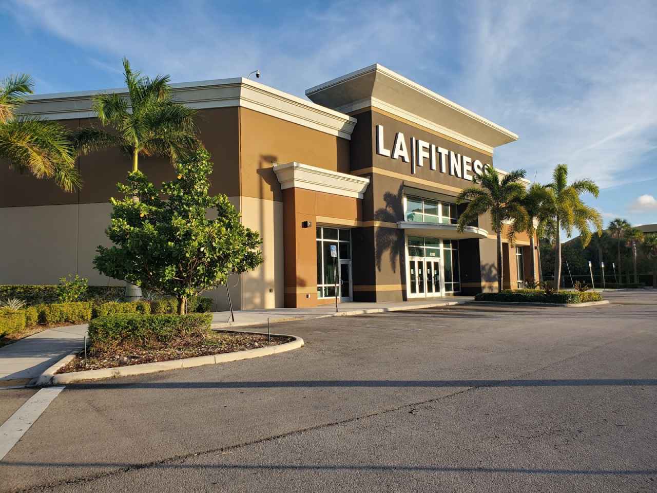 la-fitness-clubes-en-estados-unidos-y-canada - 2023-12-09 - Fitness Portada