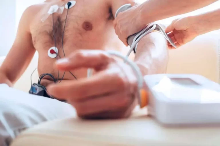rol-del-cardiologo-en-la-salud-cardiovascular - 2025-03-05 - Diagnostico