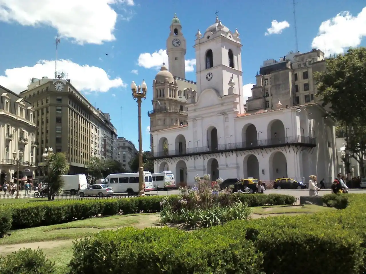 Argentina: Guía de Destinos, Cultura y Gastronomía 2 Orbes Argentina 00 Argentina: Guía de Destinos, Cultura y Gastronomía 00
