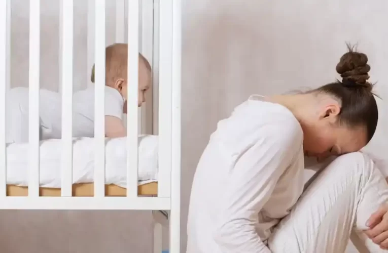 Estrés post parto: síntomas, causas y consejos para madres