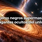 Agujero negro supermasivo en el centro de una galaxia